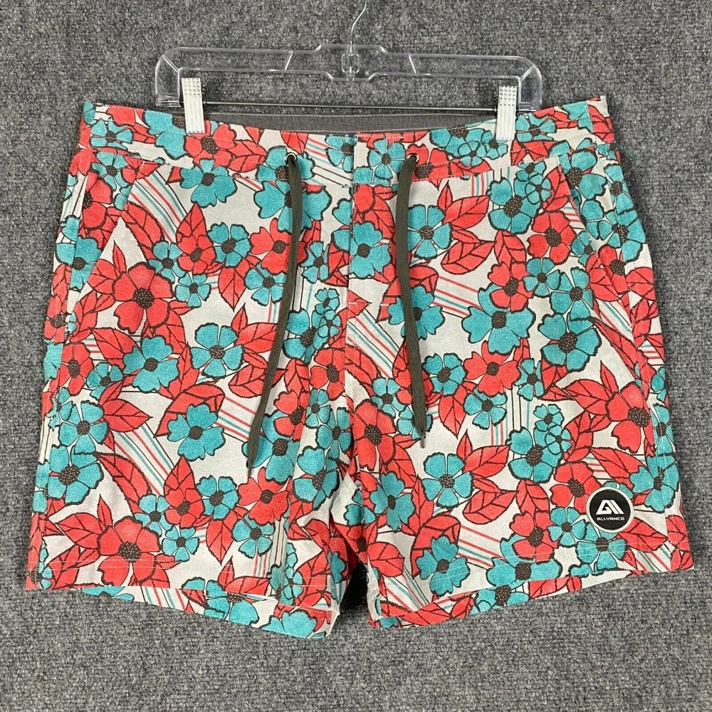 Allyance Board Shorts Men's Size 36 Hawaiian Floral Nylon Blend Adults